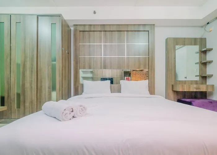 Elegant Studio Apartment @ Metropark Condominium Jababeka By Travelio